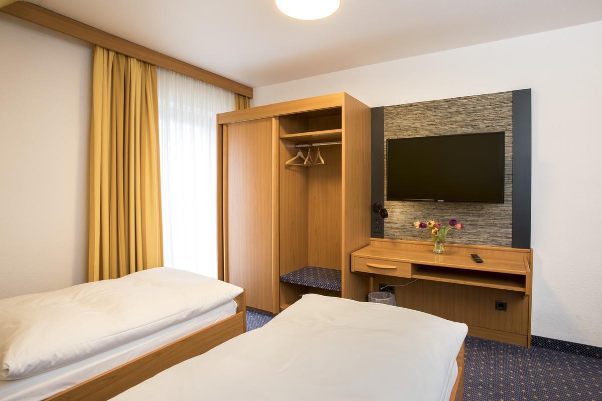 Hotel Restaurant Jaegerhof Weisendorf Zewnętrze zdjęcie
